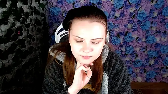 Snapshot of IxxiLiana chatting on 09-26-25, 05:11 IxxiLiana online show from 09-26-25, 05:11