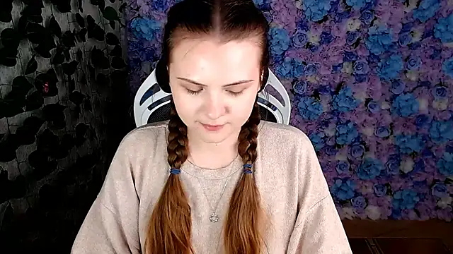 Snapshot of IxxiLiana chatting on 09-27-25, 05:12 IxxiLiana online show from 09-27-25, 05:12