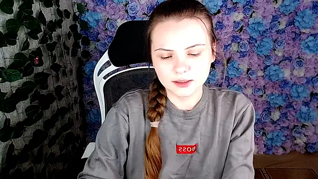 Snapshot of IxxiLiana chatting on 10-02-25, 05:14 IxxiLiana online show from 10-02-25, 05:14