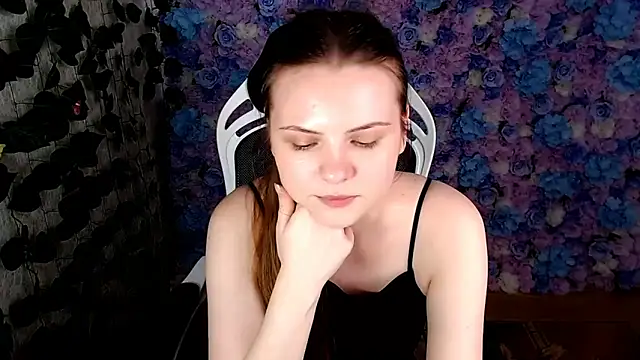 Snapshot of IxxiLiana chatting on 10-23-25, 05:07 IxxiLiana online show from 10-23-25, 05:07