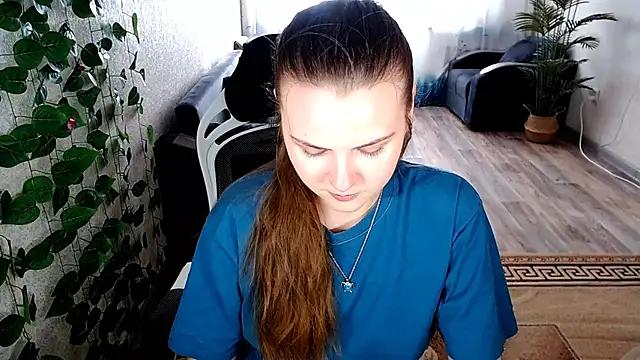 Snapshot of IxxiLiana chatting on 10-31-25, 04:02 IxxiLiana online show from 10-31-25, 04:02