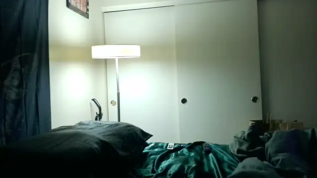 Snapshot of Yagurl__west chatting on 01-10-25, 02:04 Yagurl west online show from 01-10-25, 02:04