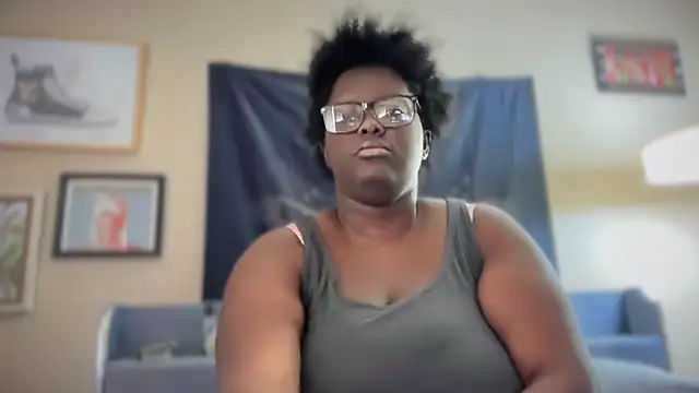 Snapshot of Yagurl__west chatting on 03-22-25, 11:42 Yagurl west online show from 03-22-25, 11:42