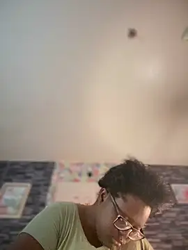 Yagurl  west online show from 11-11-25, 08:53