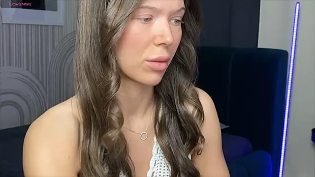 viviann evans online show from 03-20-25, 01:02