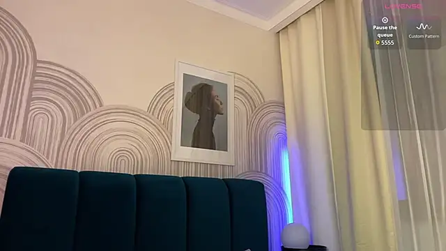 Snapshot of viviann_evans chatting on 02-09-26, 12:58 viviann evans online show from 02-09-26, 12:58