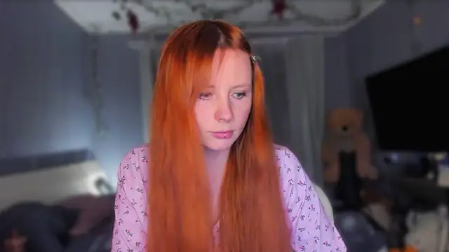 KlementinaBbG online show from 04-06-26, 08:21