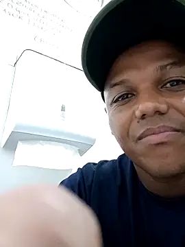 Snapshot of Mailsonp chatting on 02-11-26, 08:25 Mailsonp online show from 02-11-26, 08:25