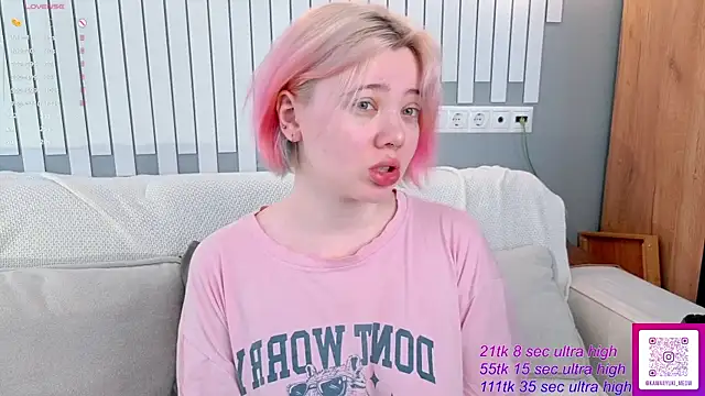   KawaiiYuki   online show from 04-24-26, 03:53