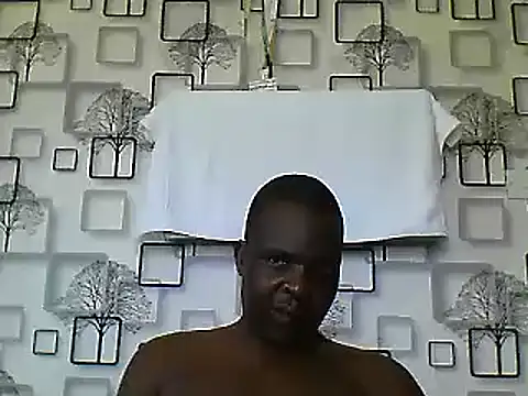 Snapshot of Chumba_001 chatting on 03-13-25, 09:32 Chumba 001 online show from 03-13-25, 09:32