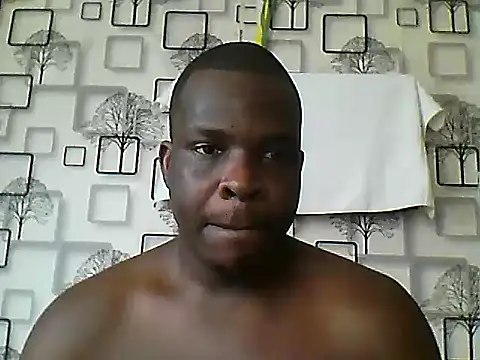 Snapshot of Chumba_001 chatting on 10-17-25, 05:21 Chumba 001 online show from 10-17-25, 05:21