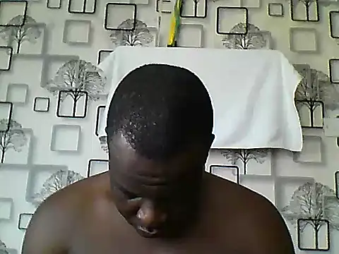 Snapshot of Chumba_001 chatting on 11-16-25, 04:40 Chumba 001 online show from 11-16-25, 04:40