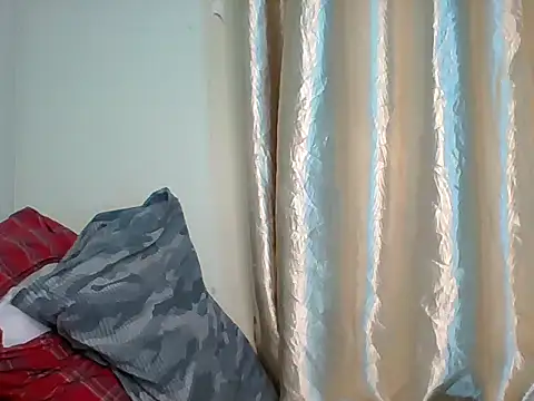 Poisonous Ivy online show from 01-13-25, 08:37