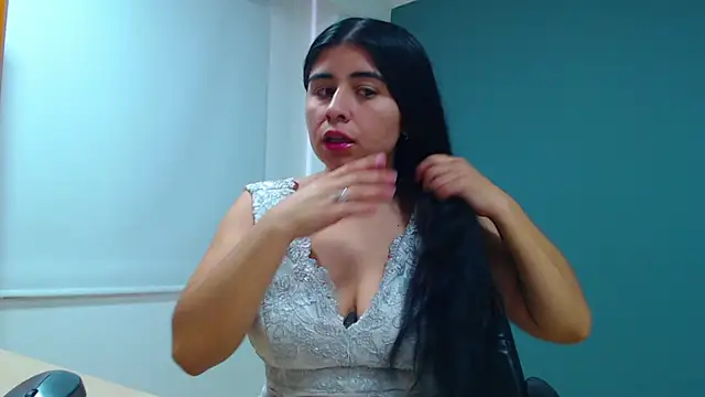 danna- roouss online show from 09-25-25, 04:32