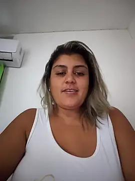 Snapshot of AlyDenalioficial chatting on 03-10-26, 06:02 AlyDenalioficial online show from 03-10-26, 06:02