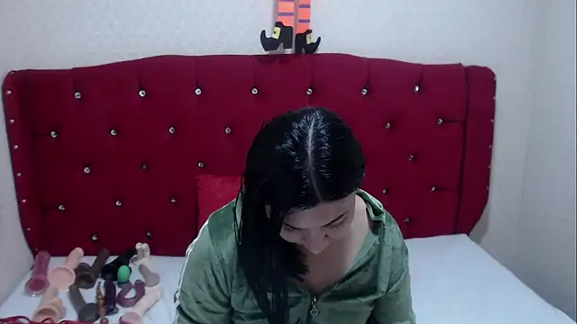 Snapshot of AdaFawxx chatting on 10-14-25, 02:45 AdaFawxx online show from 10-14-25, 02:45