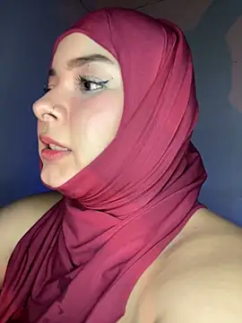 Snapshot of aneesa_darzi chatting on 01-16-25, 12:23 aneesa darzi online show from 01-16-25, 12:23