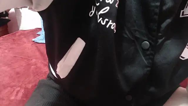 nadescomthxx online show from 10-21-25, 01:45