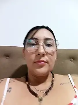 my-kitty online show from 10-20-25, 11:49