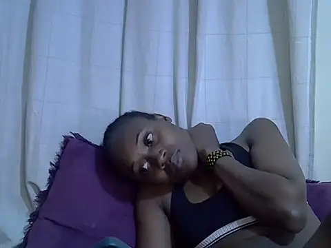 Snapshot of Tanaissa2 chatting on 10-08-25, 11:13 Tanaissa2 online show from 10-08-25, 11:13