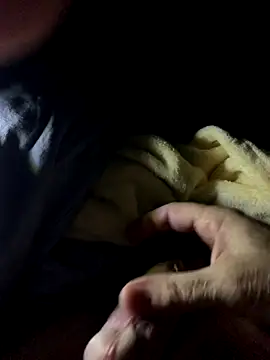 Snapshot of bertram59 chatting on 09-21-25, 07:32 bertram59 online show from 09-21-25, 07:32