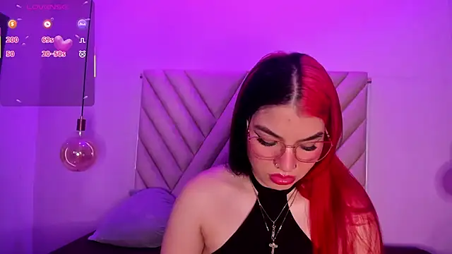 EmmaSwift  online show from 09-16-25, 02:01