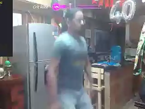 Snapshot of Dr_Pocholate84 chatting on 01-06-25, 01:31 Dr Pocholate84 online show from 01-06-25, 01:31