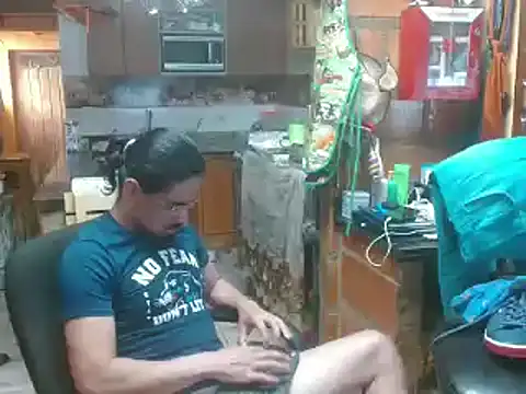 Snapshot of Dr_Pocholate84 chatting on 01-08-25, 09:01 Dr Pocholate84 online show from 01-08-25, 09:01