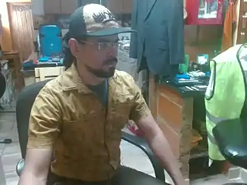 Snapshot of Dr_Pocholate84 chatting on 01-09-25, 05:54 Dr Pocholate84 online show from 01-09-25, 05:54