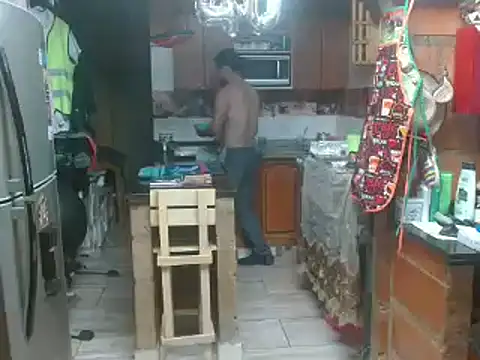 Snapshot of Dr_Pocholate84 chatting on 01-15-25, 02:17 Dr Pocholate84 online show from 01-15-25, 02:17