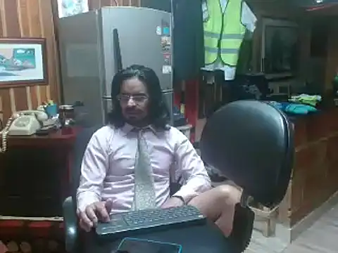 Snapshot of Dr_Pocholate84 chatting on 01-22-25, 04:44 Dr Pocholate84 online show from 01-22-25, 04:44