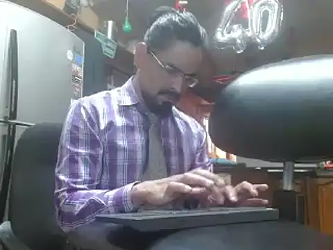 Snapshot of Dr_Pocholate84 chatting on 01-22-25, 09:10 Dr Pocholate84 online show from 01-22-25, 09:10