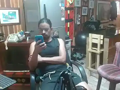 Snapshot of Dr_Pocholate84 chatting on 01-27-25, 06:09 Dr Pocholate84 online show from 01-27-25, 06:09