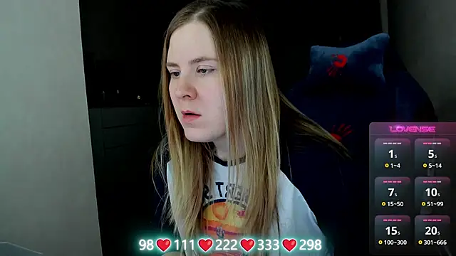 Olivia Munk online show from 03-10-26, 04:06