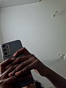 Kamdollie online show from 01-17-26, 06:07