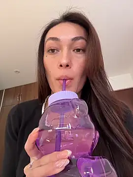 Snapshot of MichelleFerry_ chatting on 02-08-26, 10:13 MichelleFerry online show from 02-08-26, 10:13