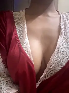 Snapshot of PARI_Hun chatting on 02-21-26, 10:49 PARI Hun online show from 02-21-26, 10:49