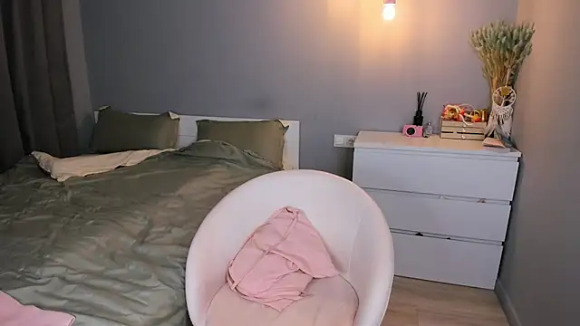 Snapshot of missliiaa chatting on 10-23-25, 03:11 missliiaa online show from 10-23-25, 03:11