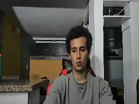 Snapshot of talktome4 chatting on 02-13-26, 02:40 talktome4 online show from 02-13-26, 02:40