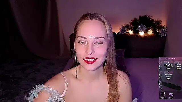 Snapshot of AdeleLady chatting on 12-24-24, 11:11 AdeleLady online show from 12-24-24, 11:11