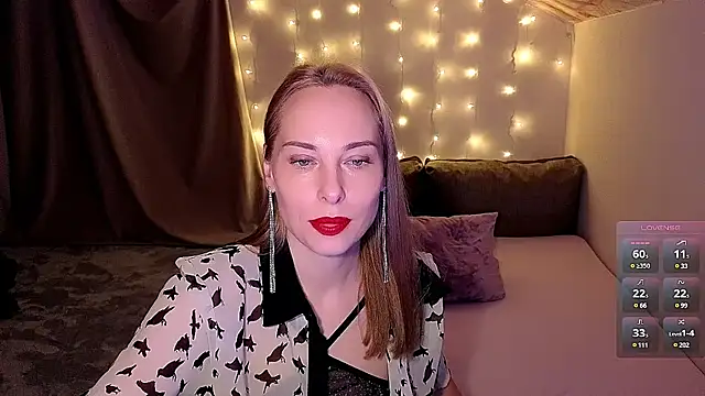 Snapshot of AdeleLady chatting on 01-21-25, 08:21 AdeleLady online show from 01-21-25, 08:21