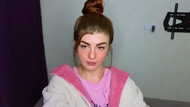  comefeelme  online show from 02-06-25, 03:06