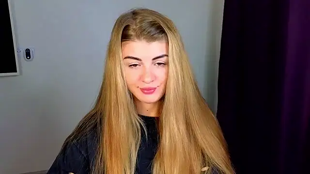  comefeelme  online show from 10-15-25, 05:51