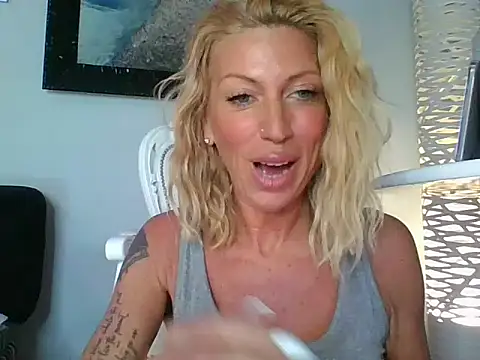 Weloveblue online show from 11-26-25, 12:39