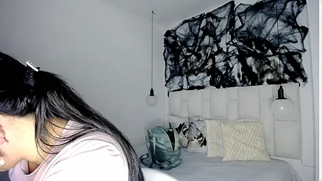 tiffany  pink online show from 10-12-25, 07:57