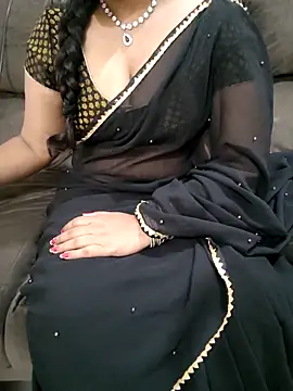 Mounika25 online show from 04-21-26, 07:06