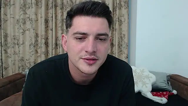 Snapshot of AndyFame chatting on 12-19-24, 12:56 AndyFame online show from 12-19-24, 12:56