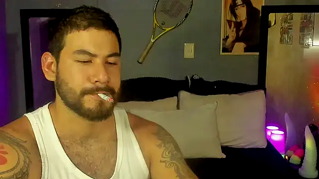 Snapshot of Prometeo-grizzly chatting on 12-28-24, 06:17 Prometeo-grizzly online show from 12-28-24, 06:17