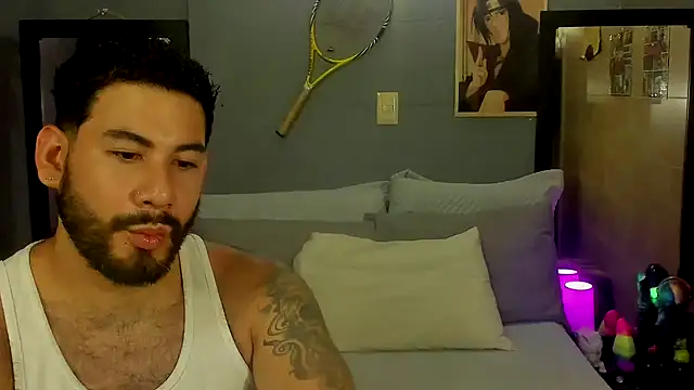 Snapshot of Prometeo-grizzly chatting on 01-12-25, 03:46 Prometeo-grizzly online show from 01-12-25, 03:46
