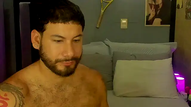 Snapshot of Prometeo-grizzly chatting on 01-18-25, 05:37 Prometeo-grizzly online show from 01-18-25, 05:37